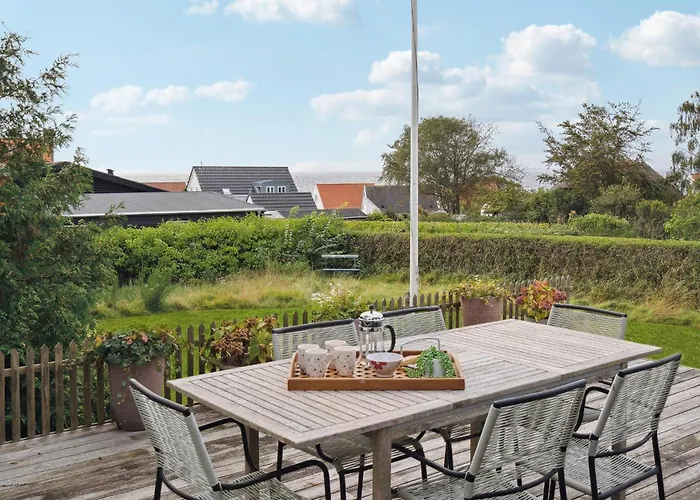 Feriehus 3 Bedroom Gorgeous In